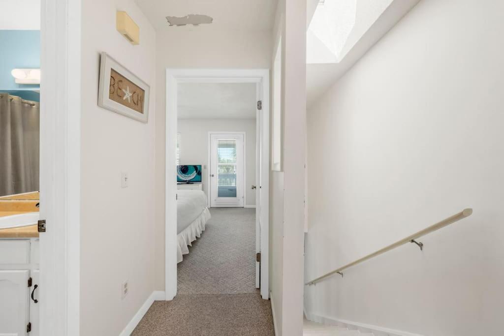 New! Steps To White Sand Beaches! Pool & Grill! 2Br 2Ba Panama City Beach Extérieur photo